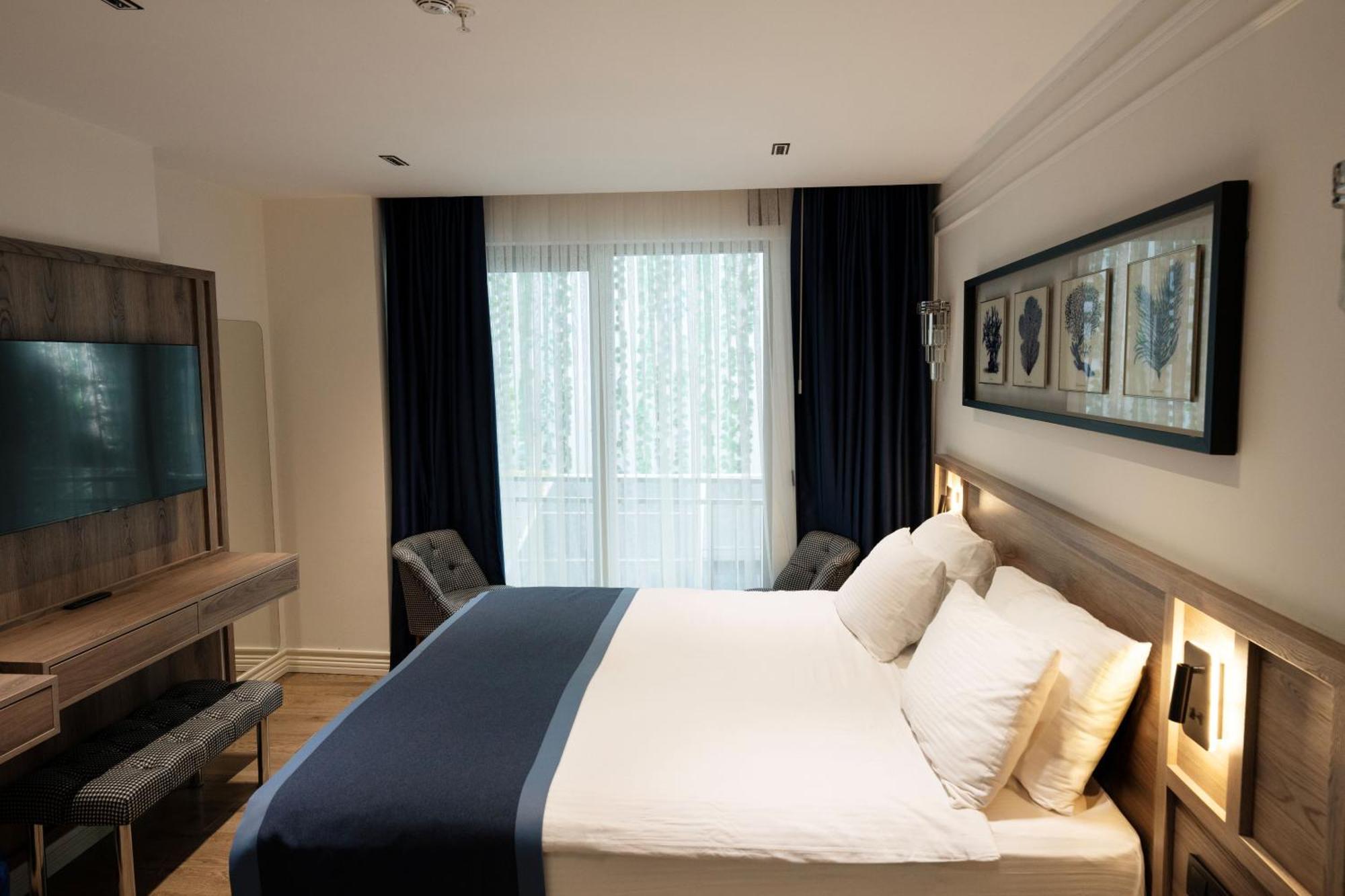 Mona Bosphorus Hotel Istanbul Exterior photo