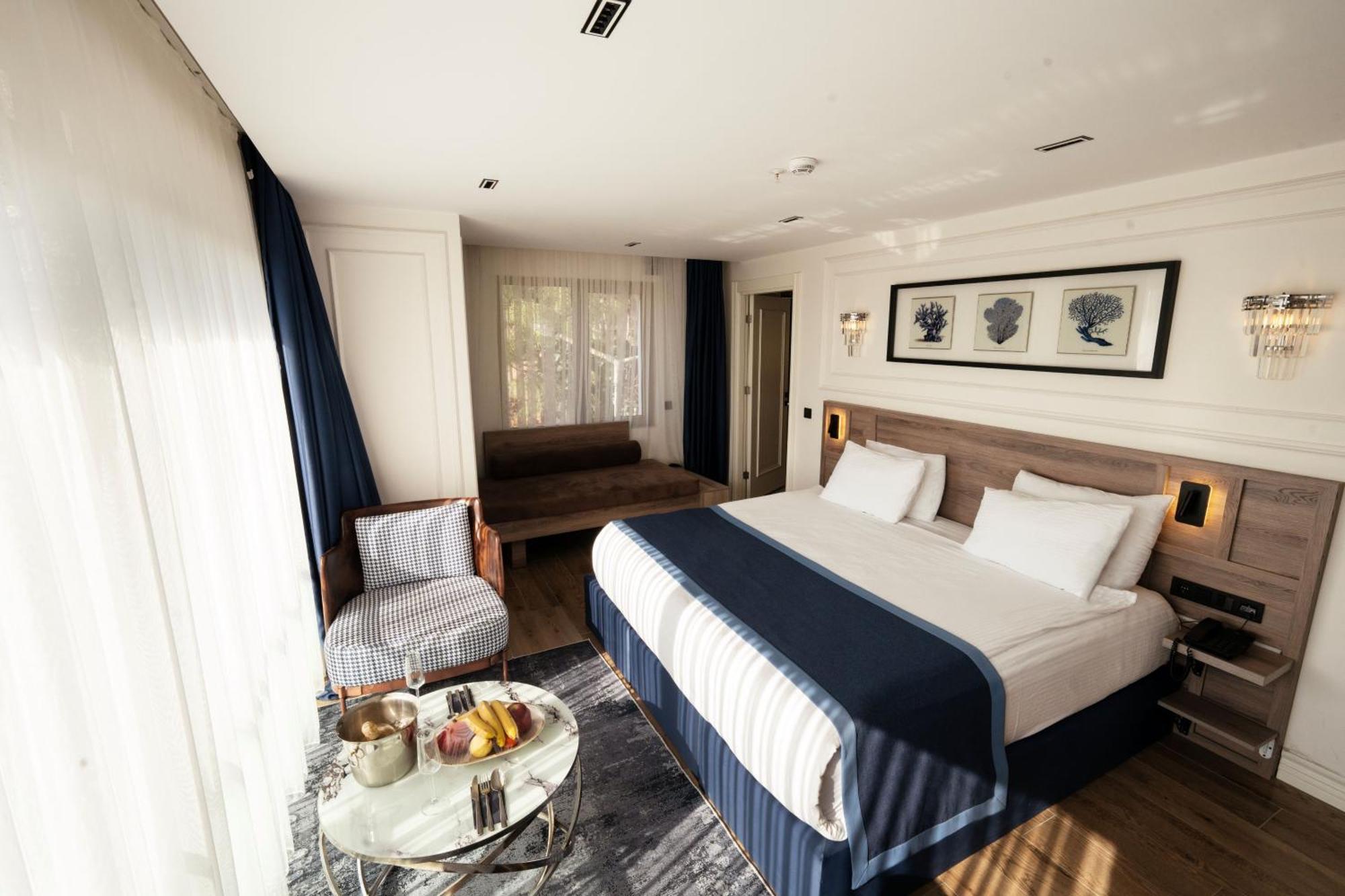 Mona Bosphorus Hotel Istanbul Exterior photo